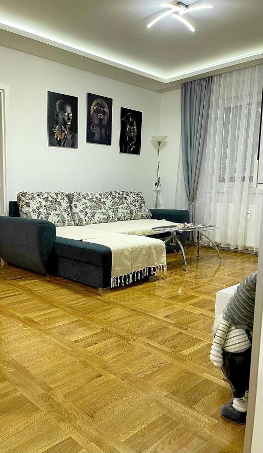 Apartman Mdb Szabadka Kültér fotó