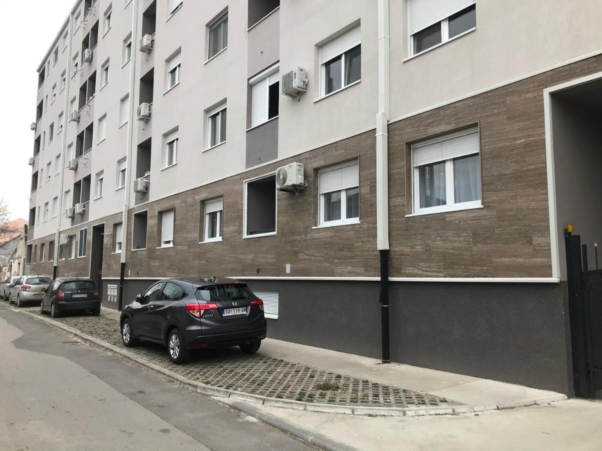 Apartman Mdb Szabadka Kültér fotó