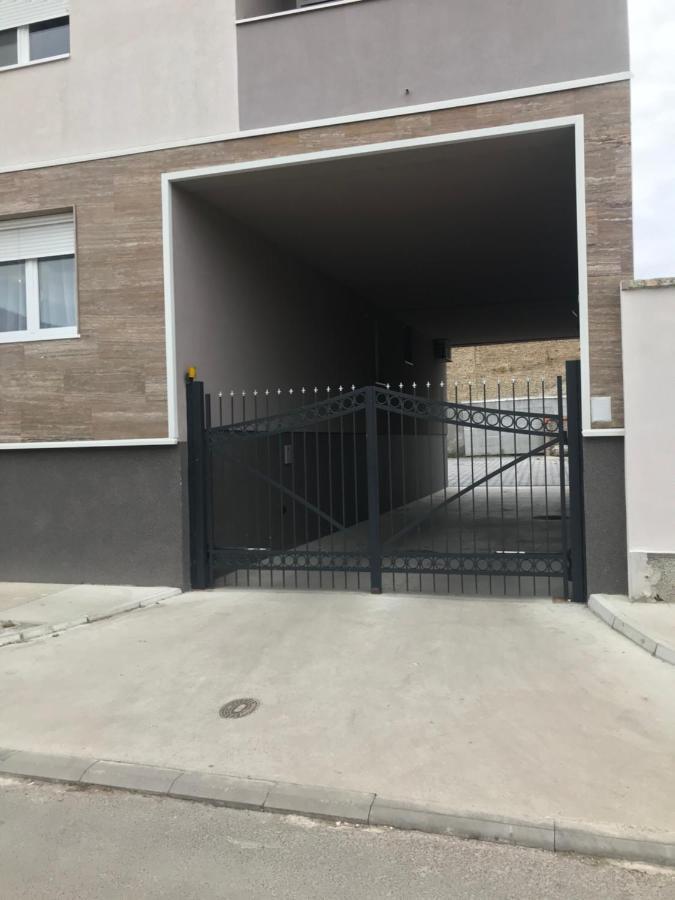 Apartman Mdb Szabadka Kültér fotó